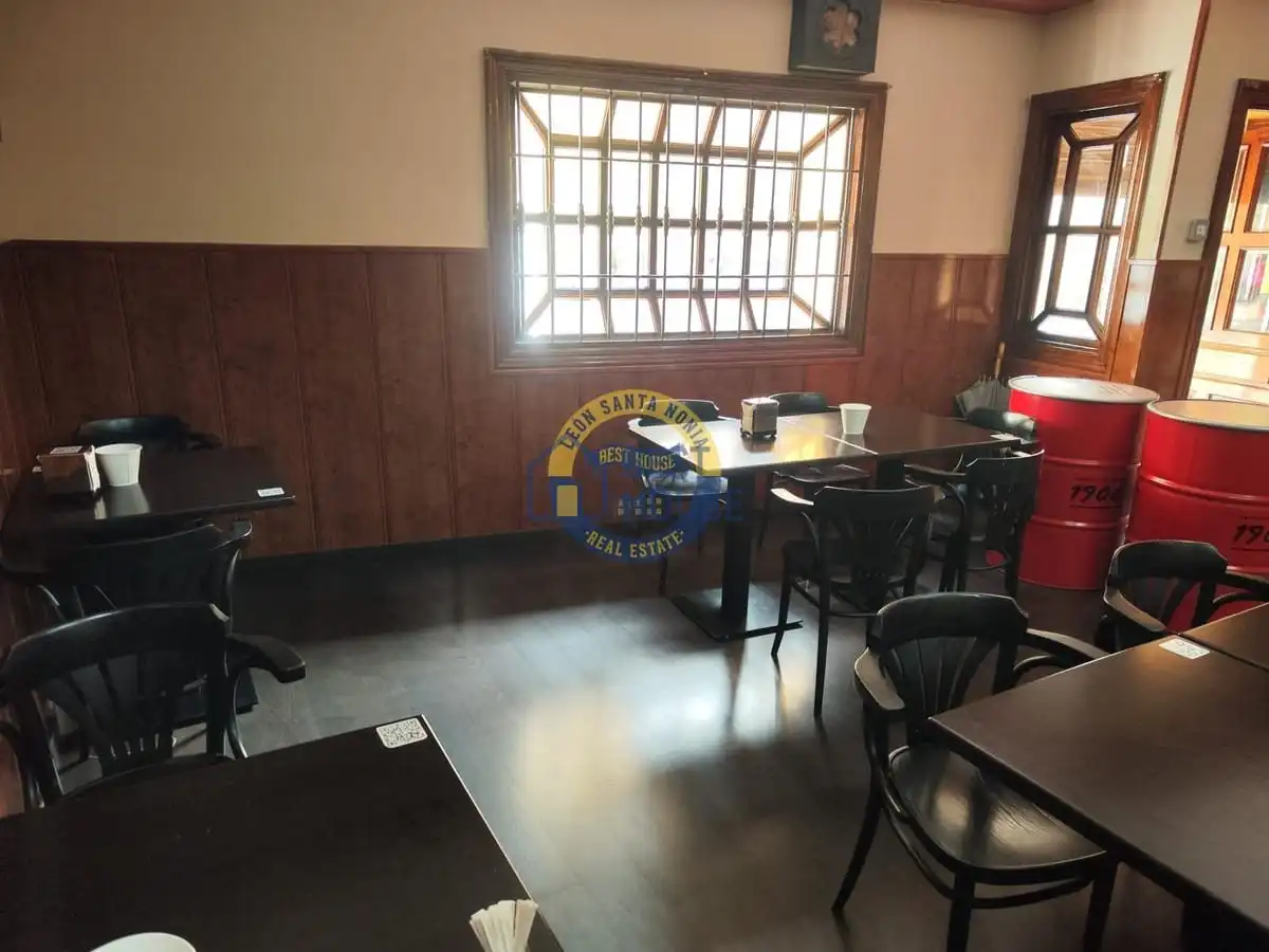 Business premises for sale in Casco Antiguo, imagen 10
