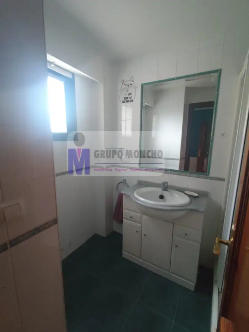 Bany de Apartament en venda en Allariz amb Calefacció, Moblat i Forn
