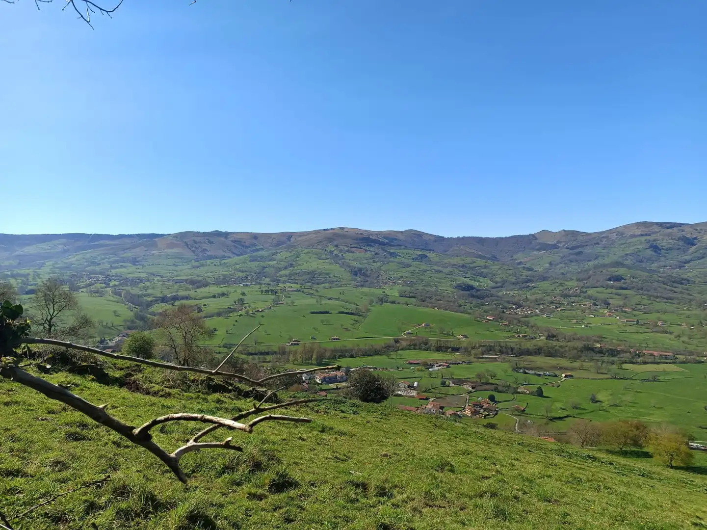 Exterior view of Land for sale in Villacarriedo