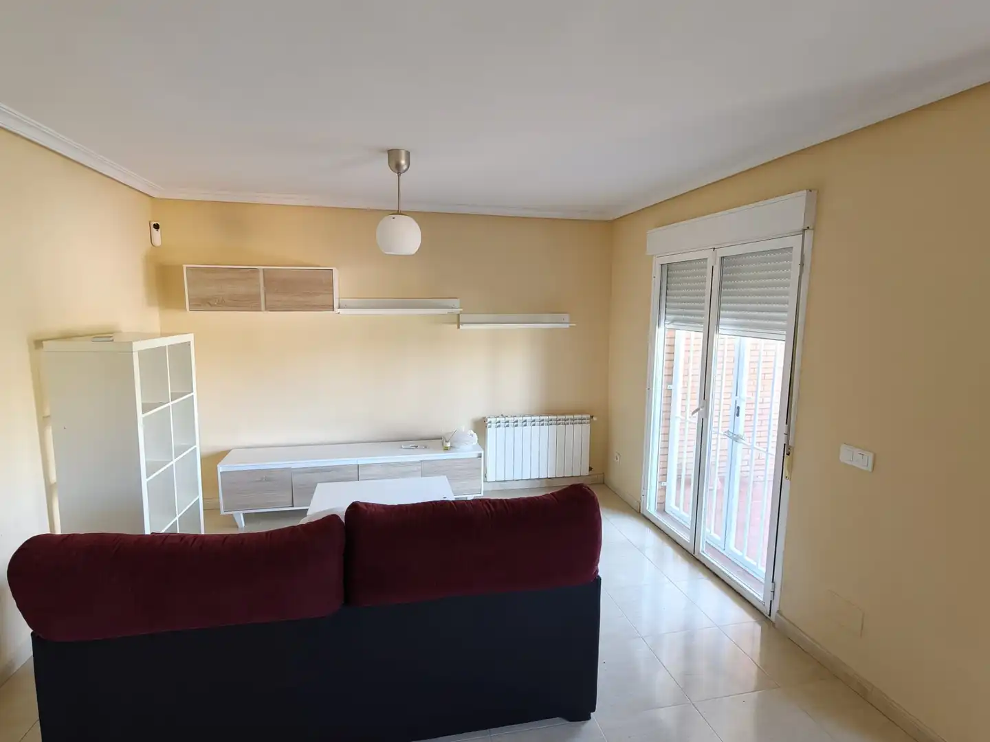 Sala de estar de Casa adosada en venta en Barcience con Calefacción, Jardín privado y Amueblado