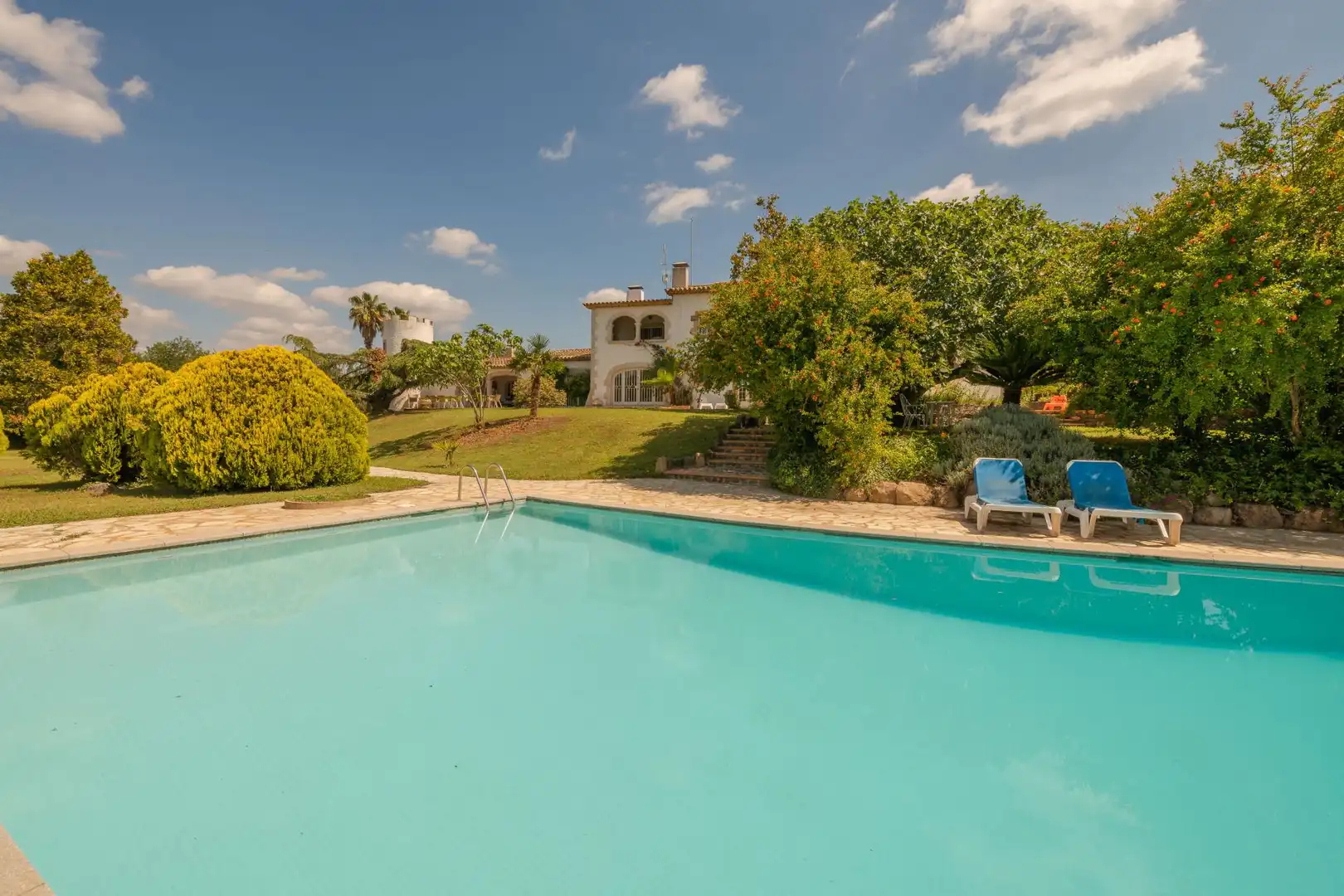 Piscina de Finca rústica en venda en Riudarenes amb Aire condicionat, Calefacció i Jardí privat