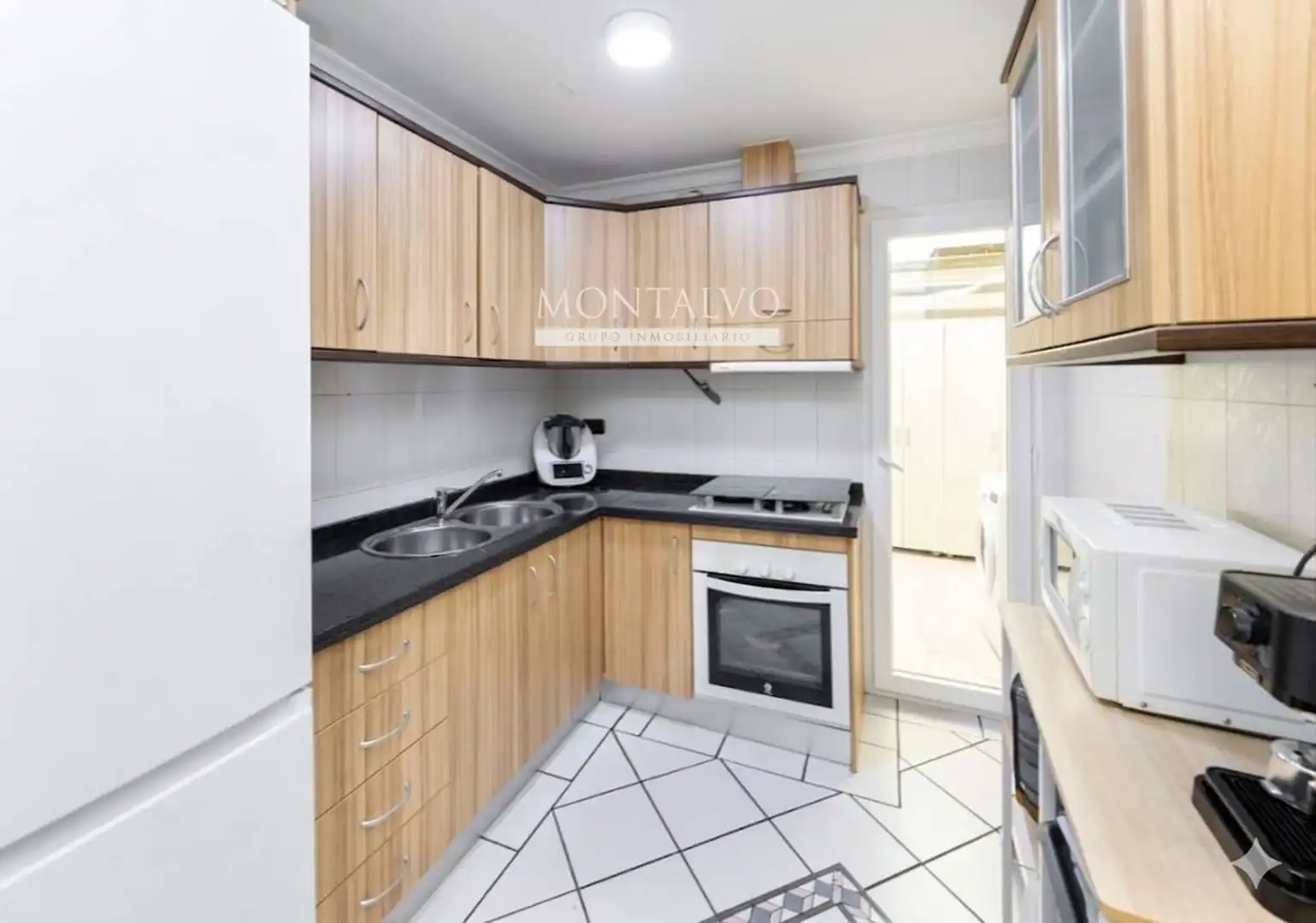 Küche von Wohnung zum Verkauf in La Zubia mit Klimaanlage