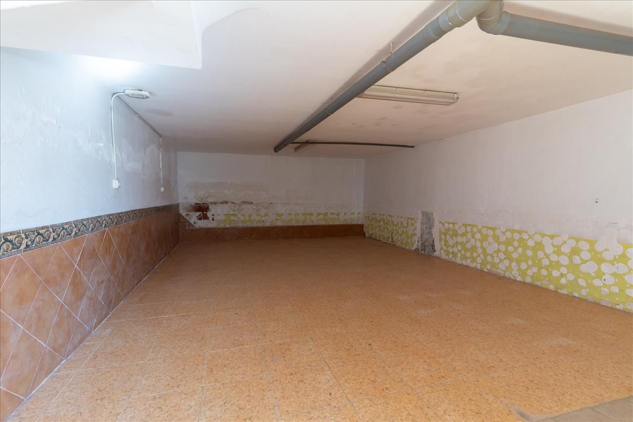 Casa adosada en venda en  Almería Capital amb Terrassa i Traster