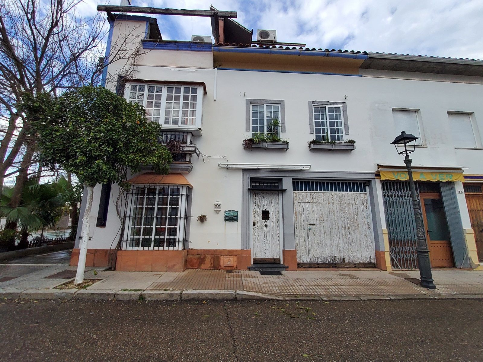 Exterior view of House or chalet for sale in  Córdoba Capital  with Terrace and Swimming Pool