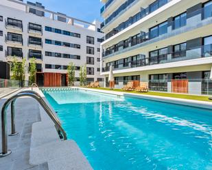 Swimming pool of Flat to rent in  Barcelona Capital  with Furnished, Oven and Washing machine