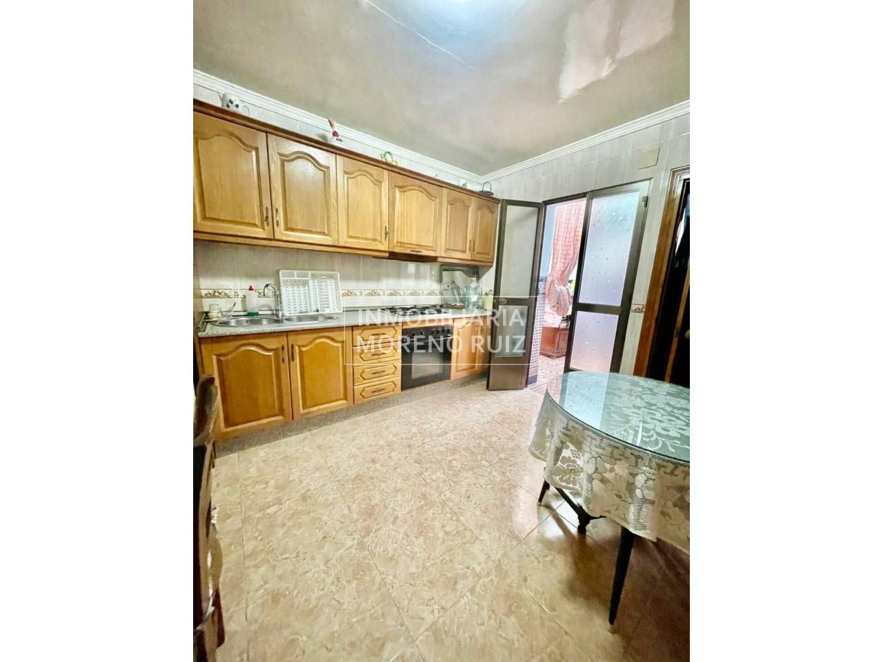 Kitchen of House or chalet for sale in Baena
