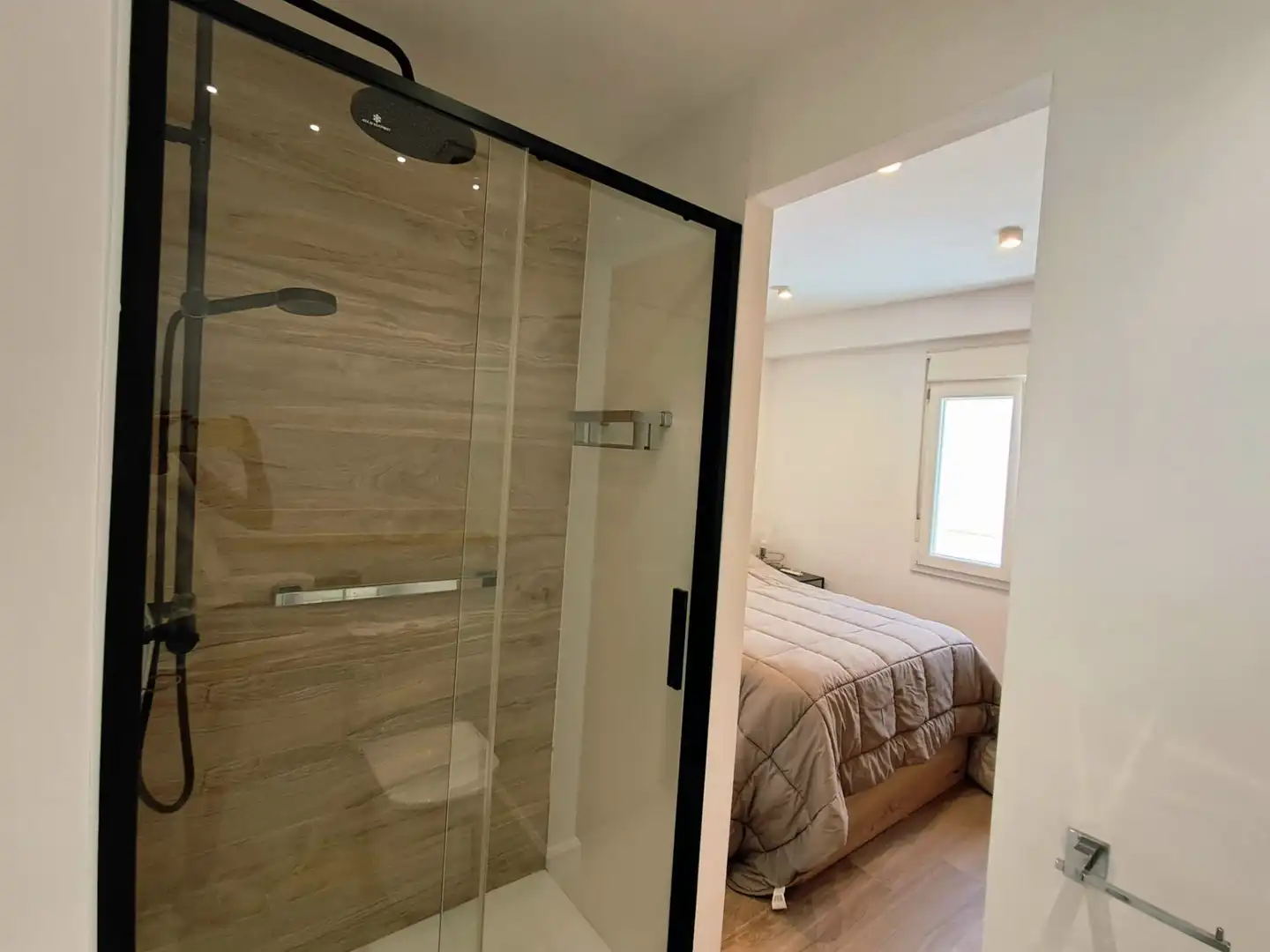 Bany de Àtic en venda en Málaga amb Aire condicionat i Terrassa