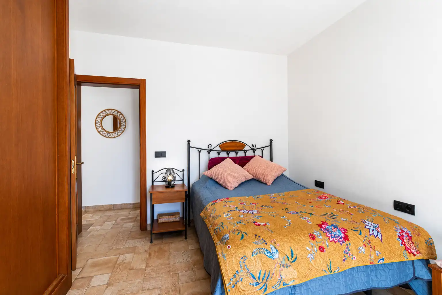 Habitación de Finca rústica en venta en Guía de Isora con Jardín privado, Terraza y Piscina