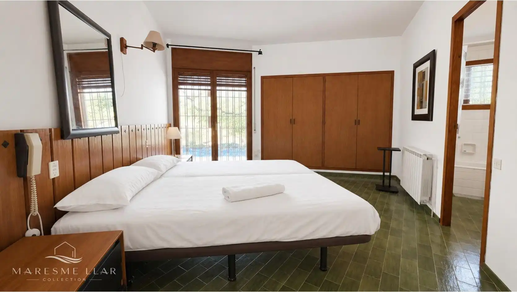 Dormitori de Casa o xalet en venda en Sant Pol de Mar amb Jardí privat i Piscina