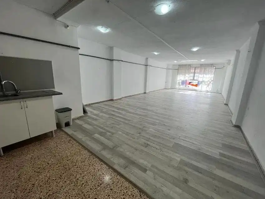 Büro zur Miete in Alicante / Alacant mit Klimaanlage und Heizung