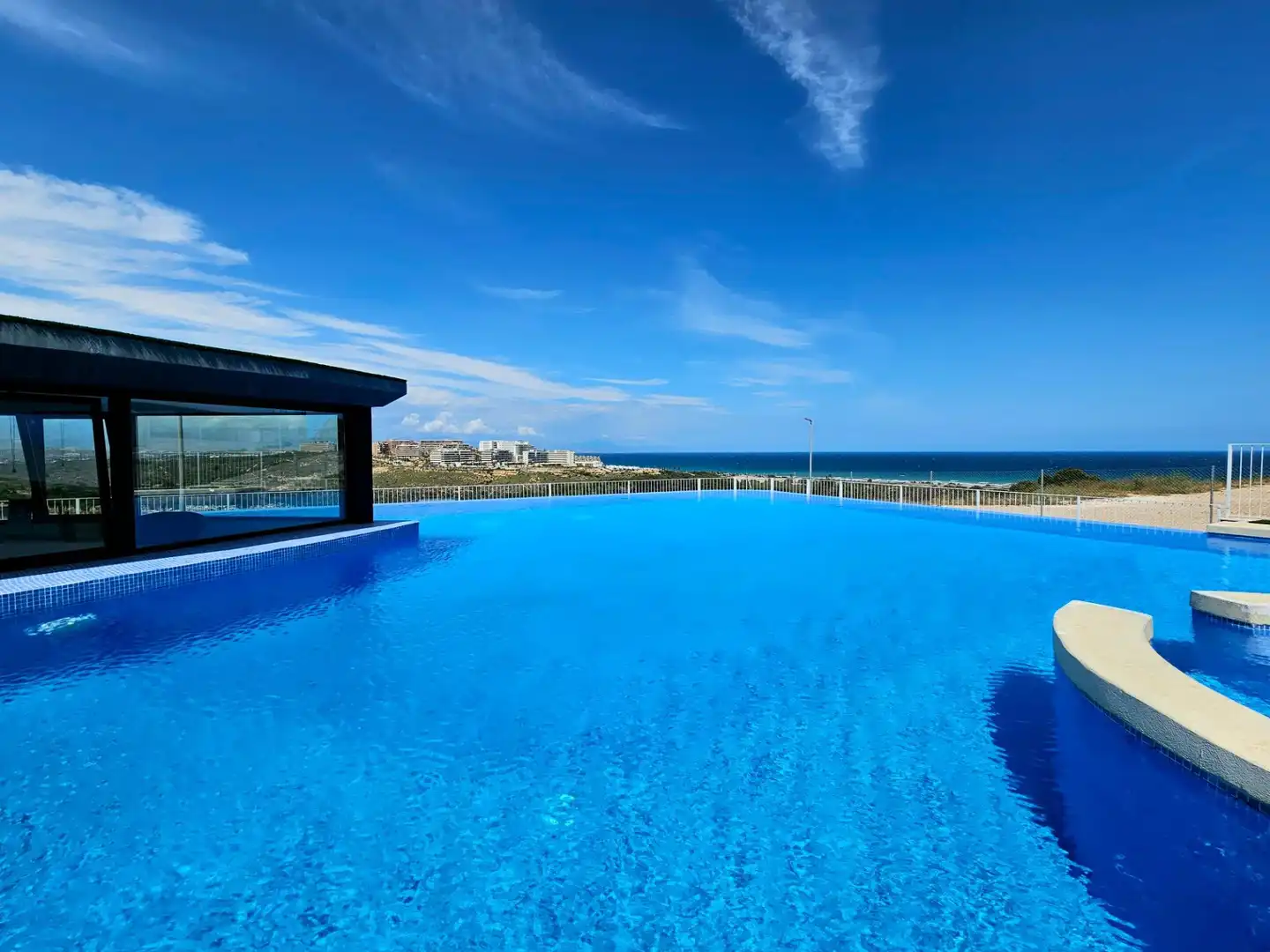 Piscina de Apartament en venda en Santa Pola