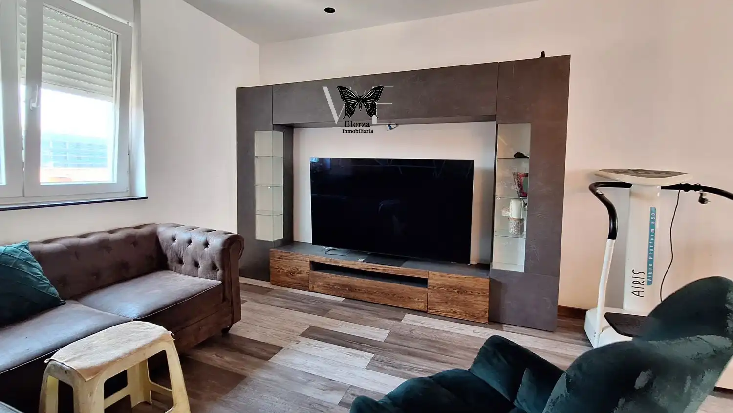 Sala de estar de Piso de alquiler en Oviedo  con Amueblado y Balcón