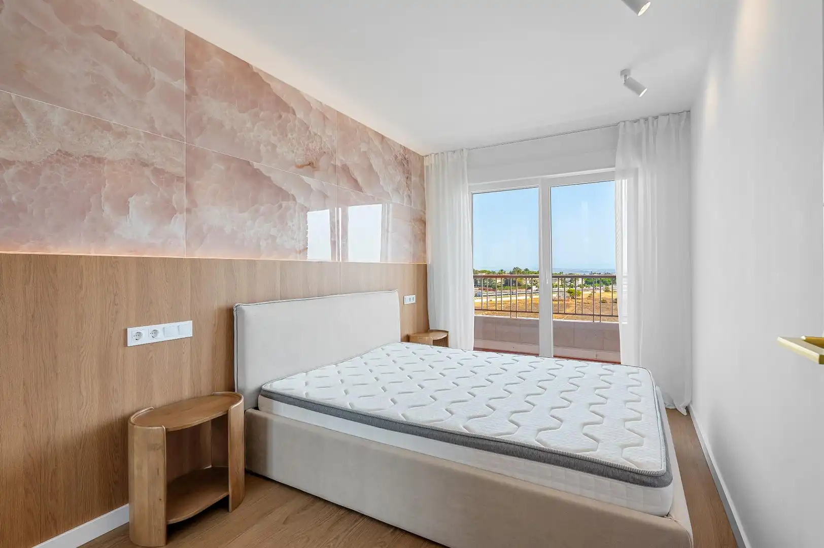 Habitación de Piso en venta en Torrevieja con Terraza, Piscina y Piscina comunitaria