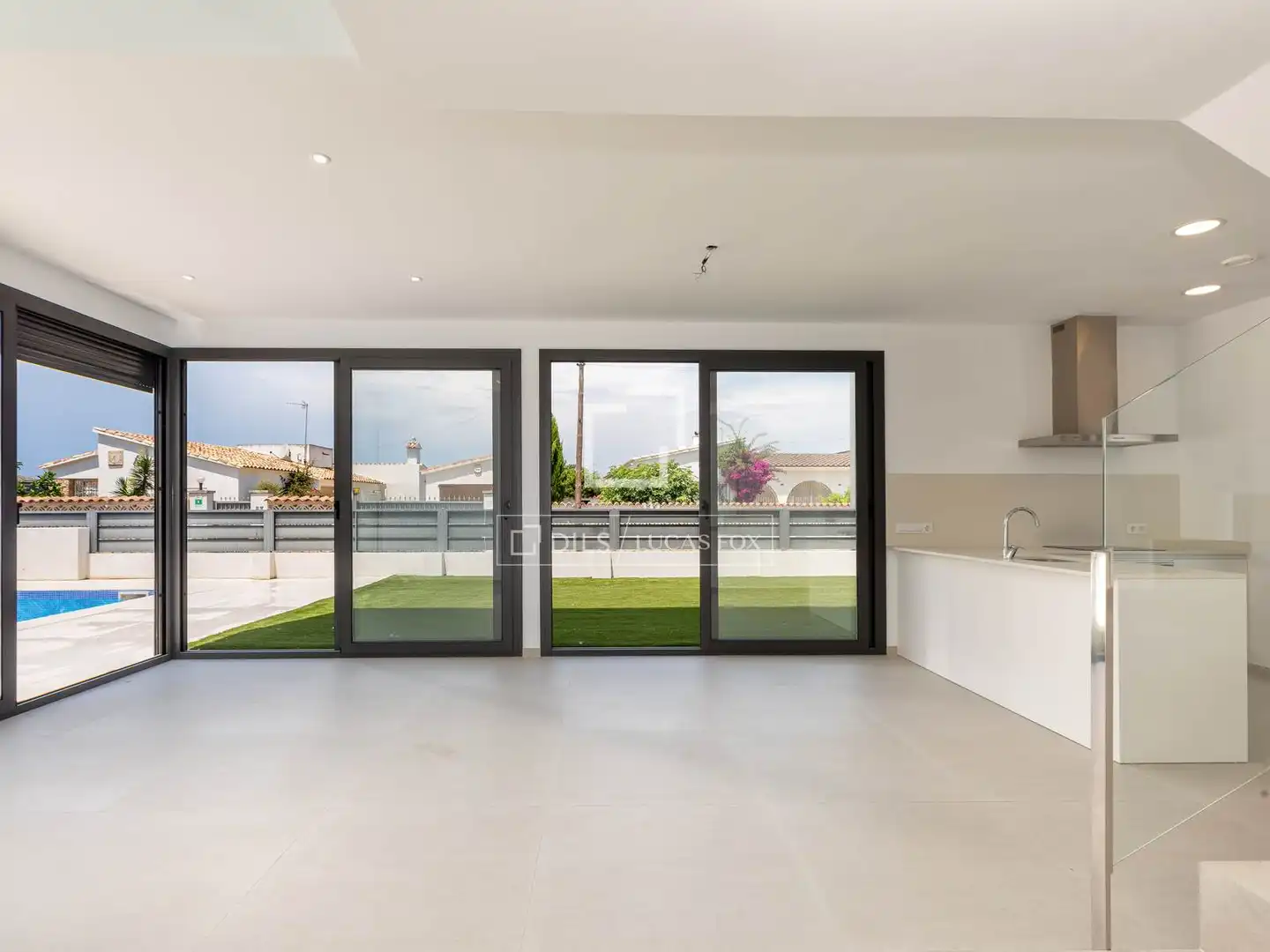 Chalet con piscina en venta en Requesens, imagen 4