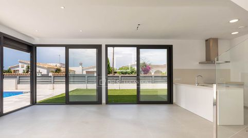 Moderna casa pareada con piscina y opción de amarre en Empuriabrava, imatge 4