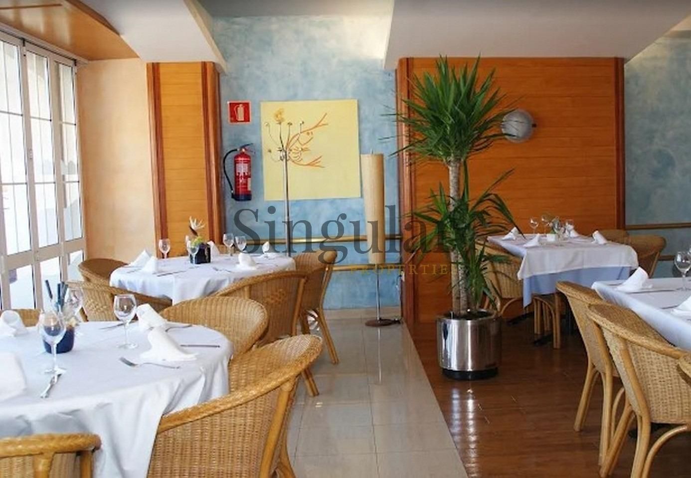 Premises for sale in L'Estartit  with Air Conditioner