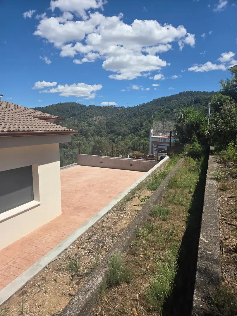 Casa o xalet en venda en Torrelles de Llobregat amb Aire condicionat, Calefacció i Jardí privat