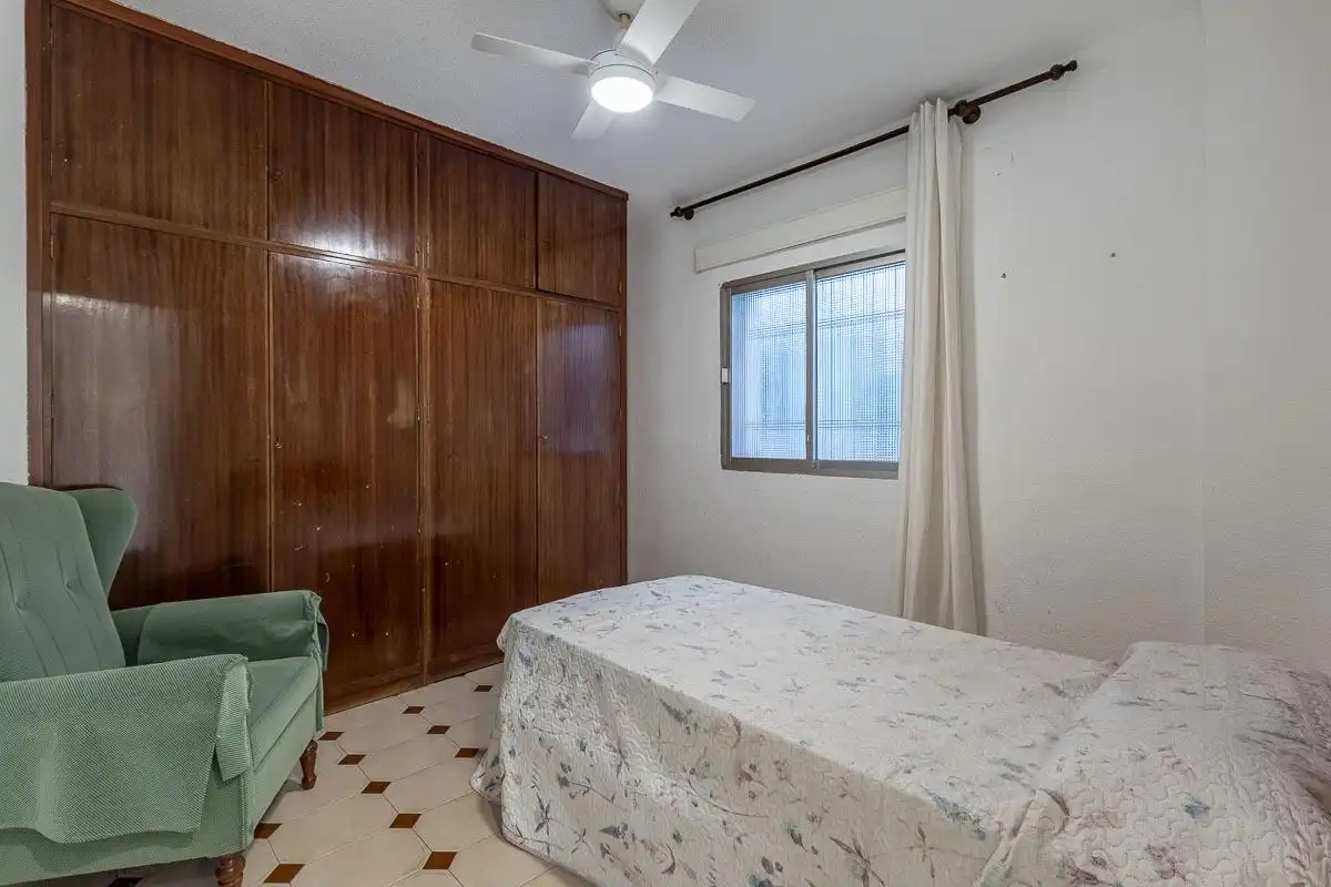 Habitación de Piso en venta en Granada con Terraza