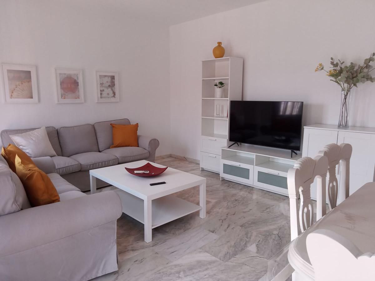 Sala d'estar de Pis de lloguer en  Huelva Capital amb Traster, Moblat i Balcó