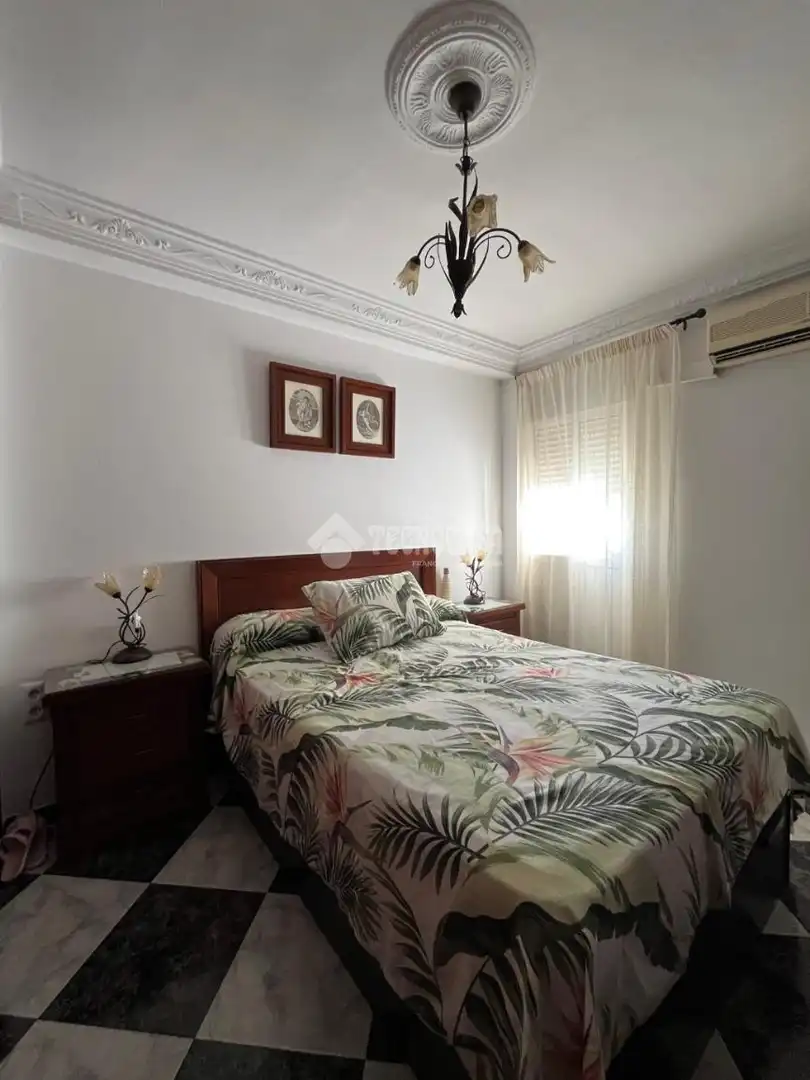 Habitación de Piso en venta en Carmona, Sevilla