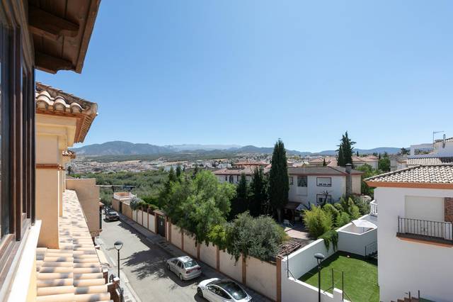 Casa adosada en Venta en Calle RIO DILAR, 37 en Ogíjares