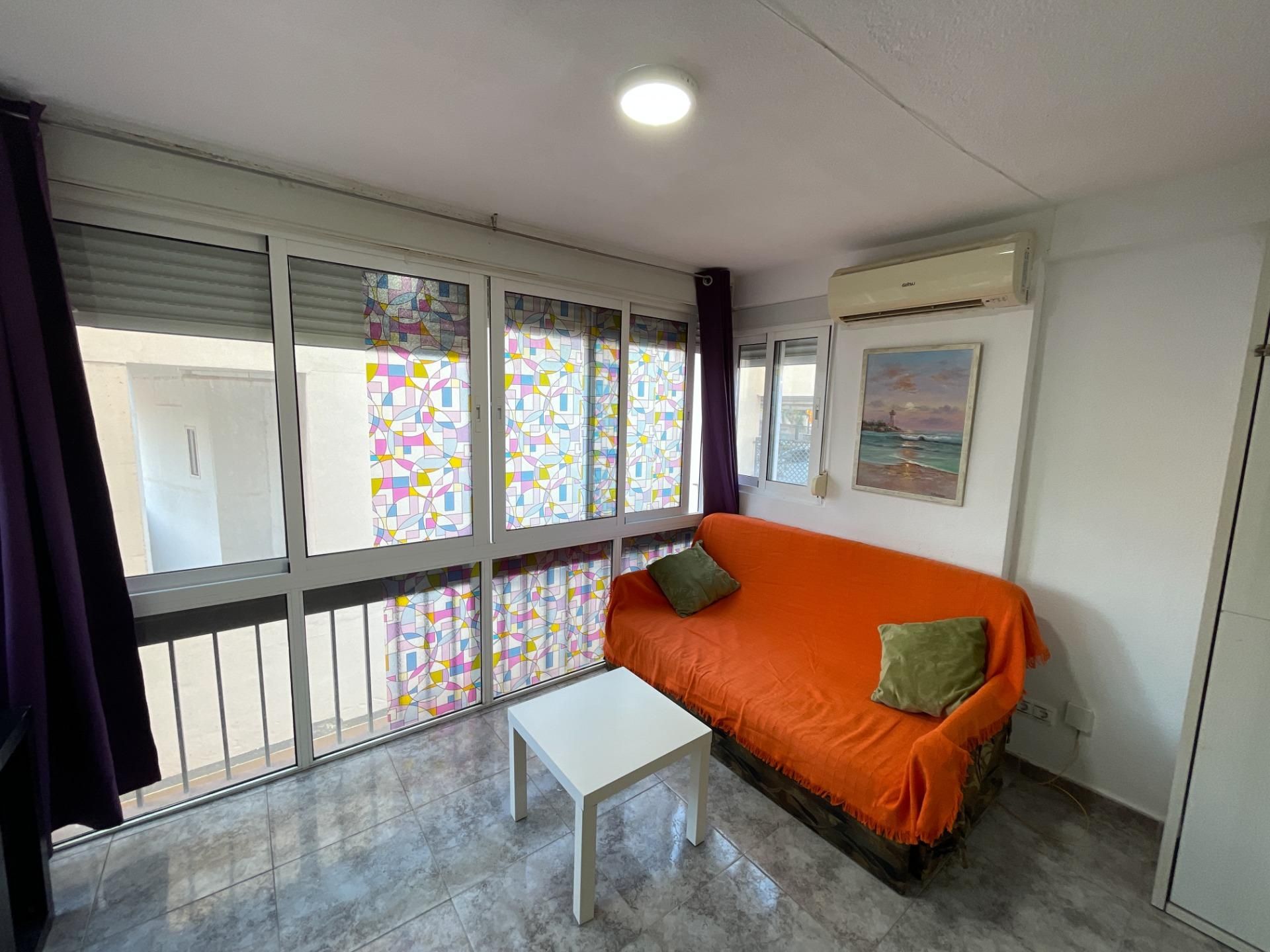 Living room of Study for sale in Benalmádena  with Private garden, Terrace and Community pool