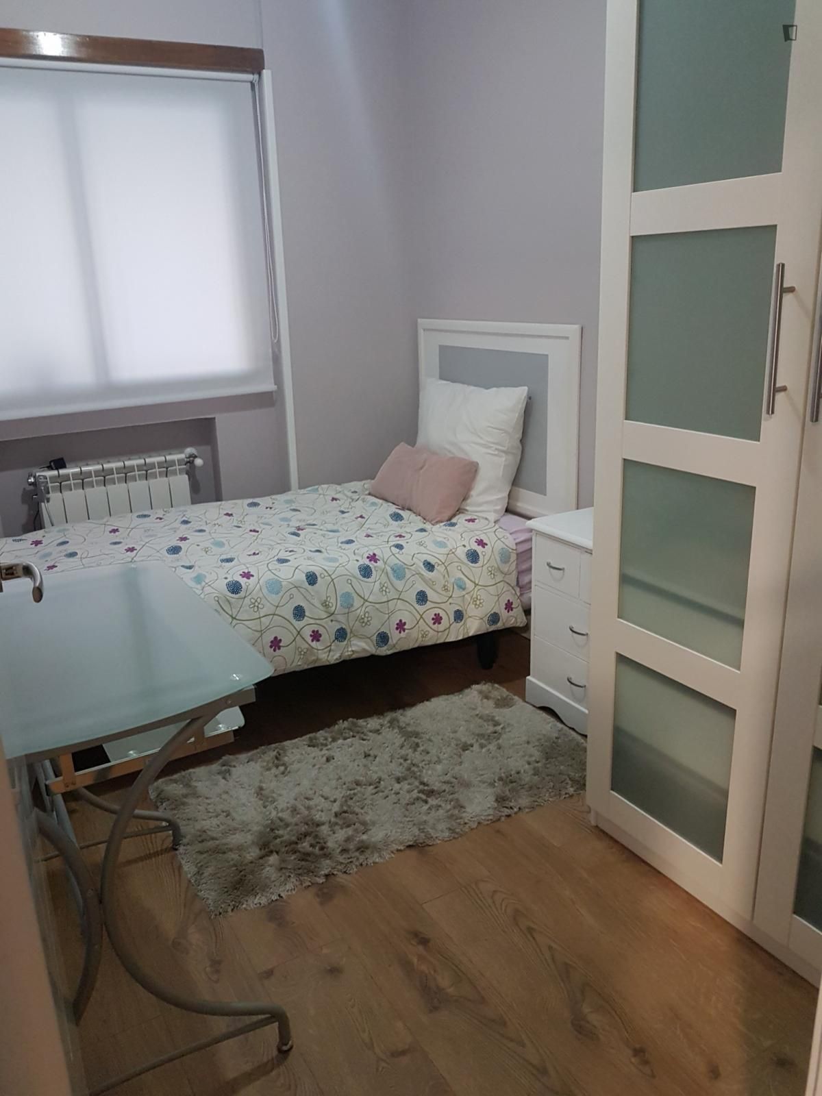 Apartament per a compartir a Valderas - Los Castillos