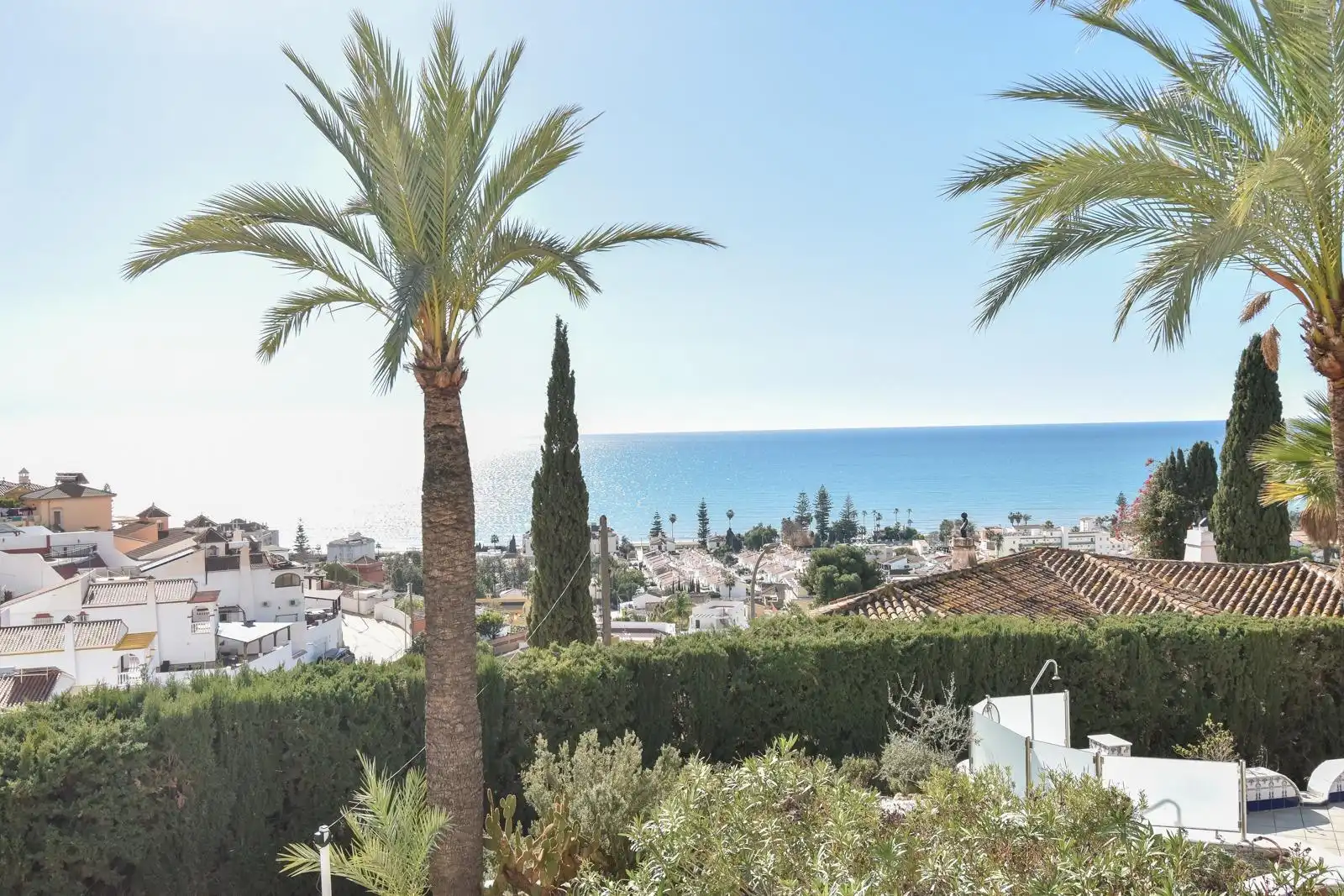 Vista exterior de Casa o chalet de alquiler en Rincón de la Victoria con Aire acondicionado, Calefacción y Jardín privado