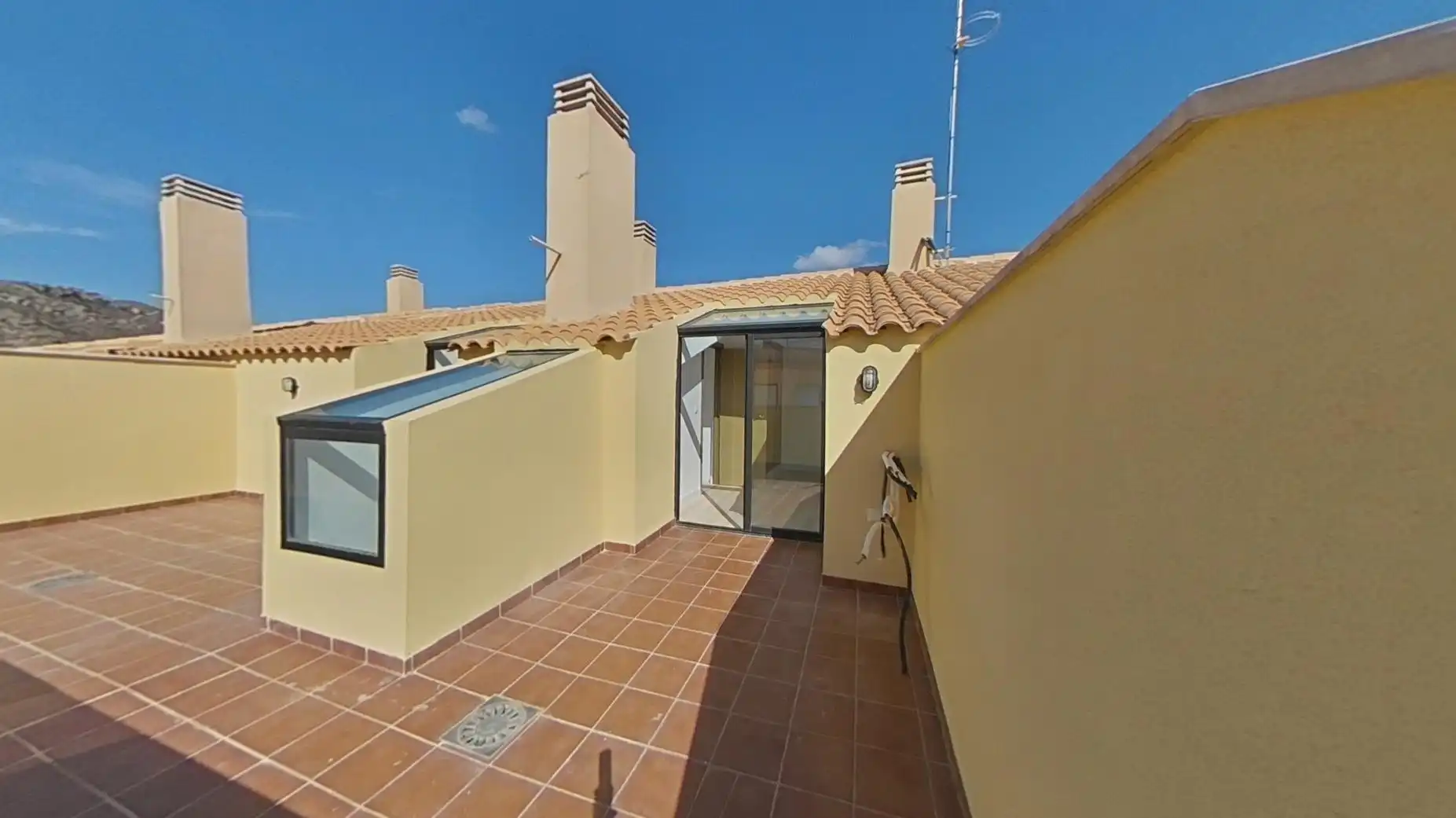 Terrassa de Casa o xalet en venda en Elda amb Aire condicionat