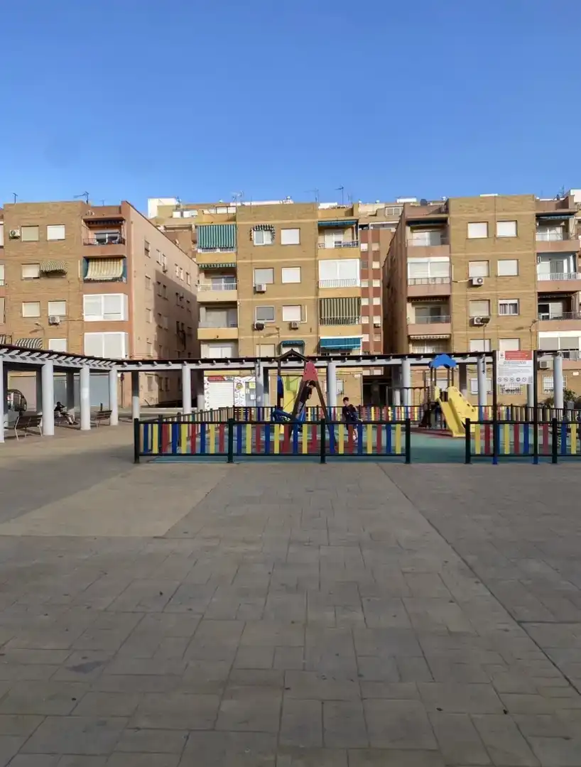 Vista exterior de Pis en venda en Los Ángeles - Cruz de Caravaca