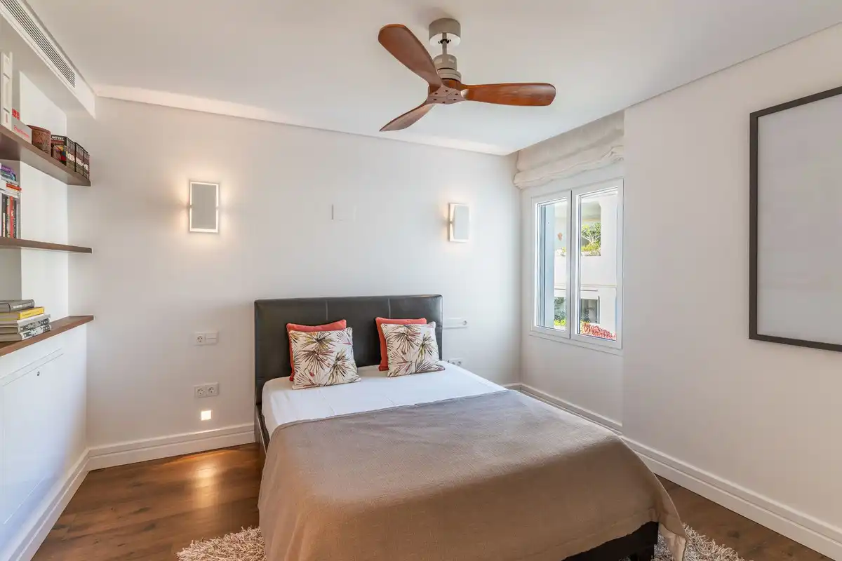 Habitación de Apartamento en venta en Milla de Oro