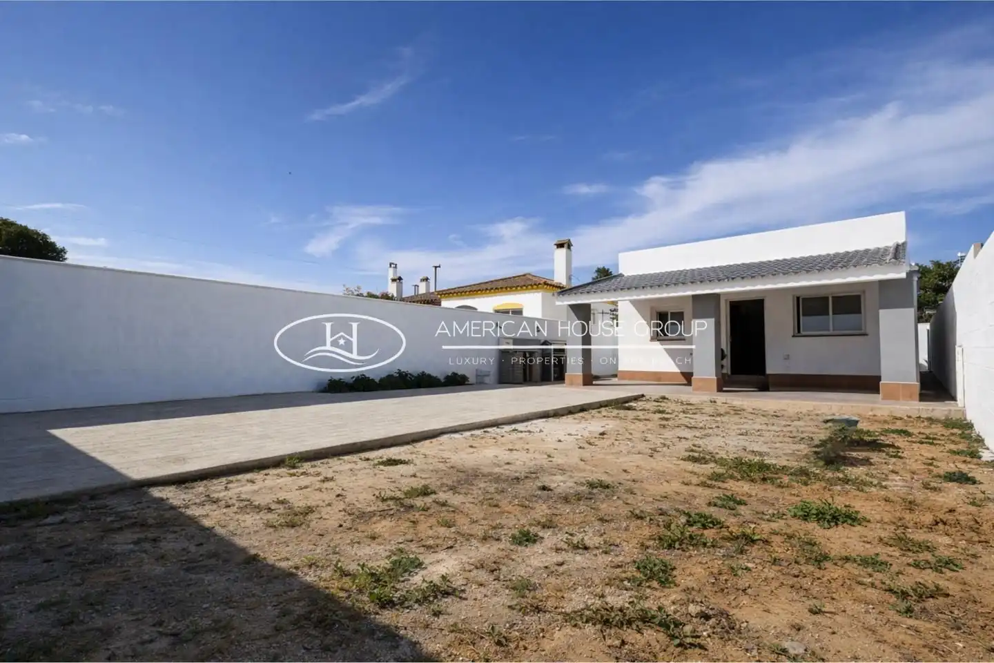 Exterior view of Houses for sale in Chiclana de la Frontera  with Private garden