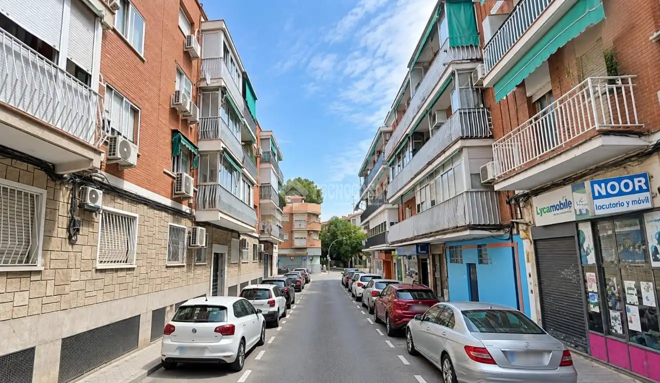 Flat for sale in Villaverde