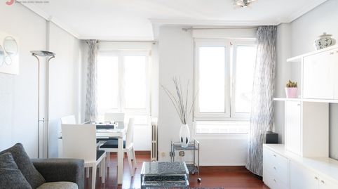 Foto 2 de Apartamento en venta en Calle de Antonio López, Castilla - Hermida, Santander