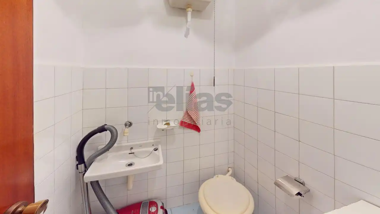 Baño de Piso en venta en A Coruña Capital  con Amueblado