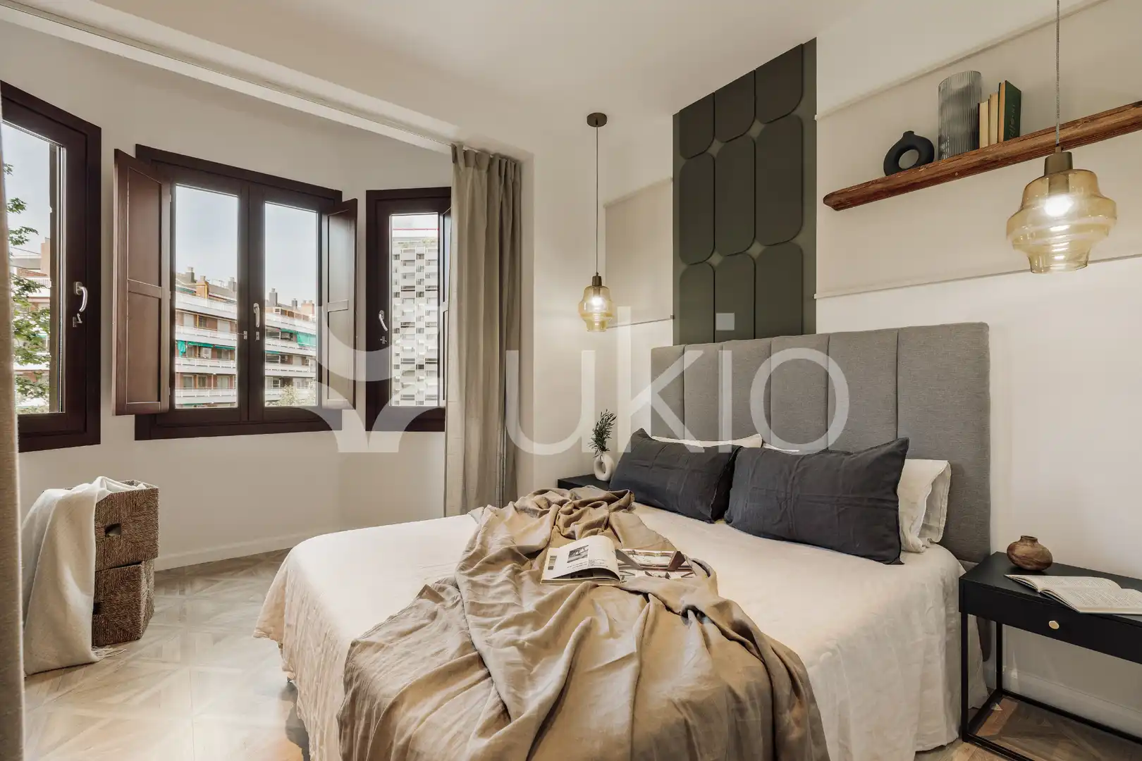 Schlafzimmer von Wohnungen zur Miete in Barcelona mit Klimaanlage, Heizung und Möbliert