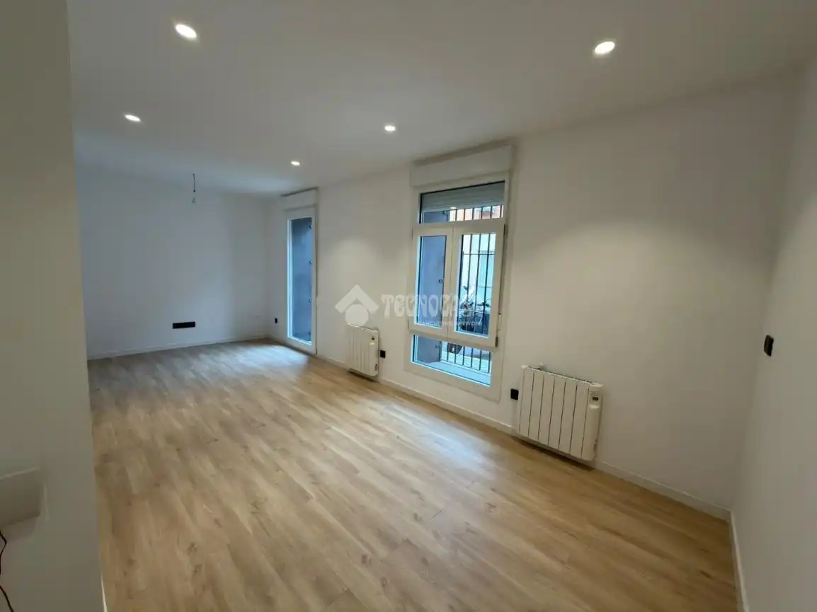 Studio for sale in Calle Alonso Castrillo, imagen 4