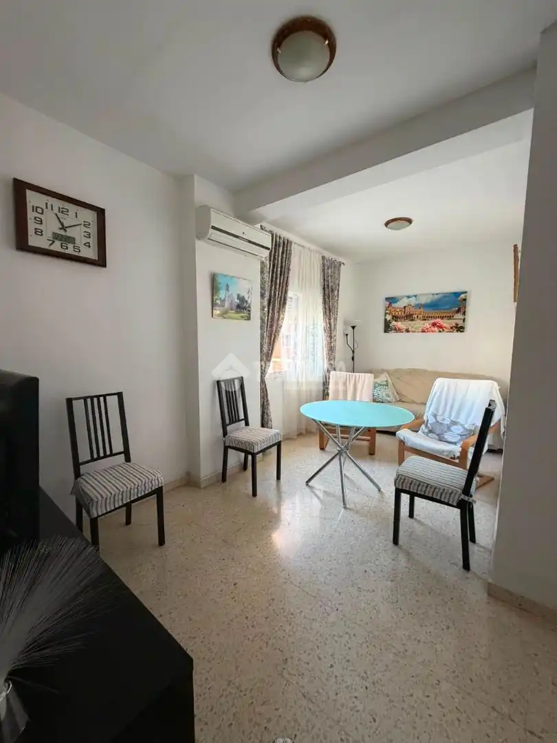 Flat for sale in Salesianos