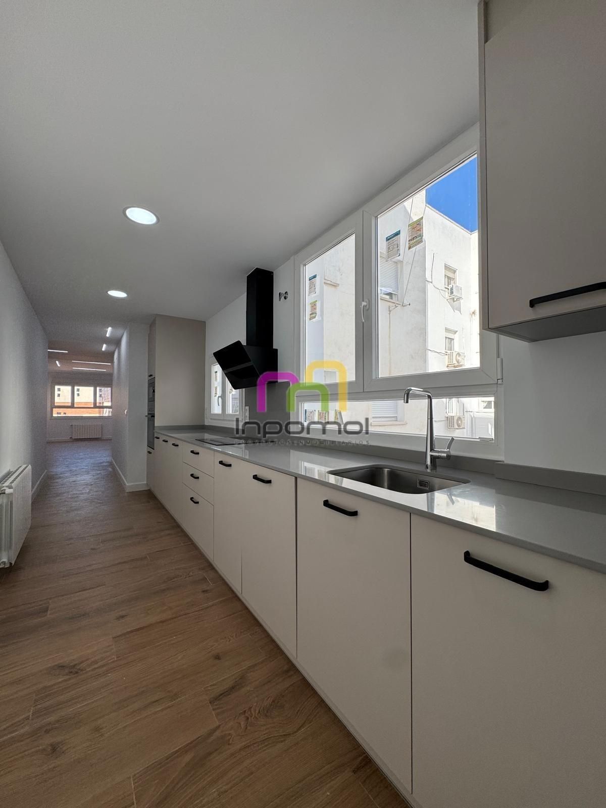 Kitchen of Flat for sale in Badajoz Capital  with Heating and Terrace