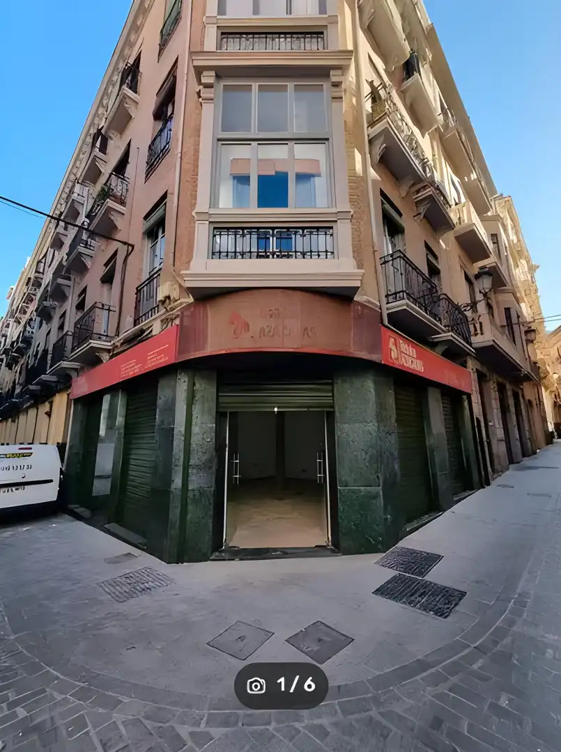 Commercial properties for rent in Calle AZACAYAS, Centro - Sagrario , Centro