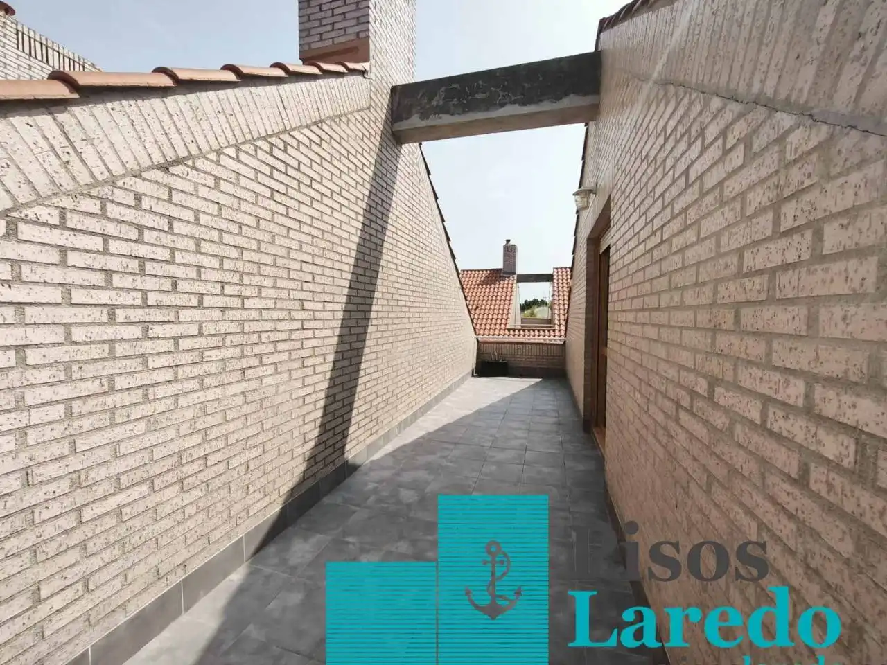 Terrasse von Maisonette zum Verkauf in Laredo mit Heizung, Parkett und Terrasse