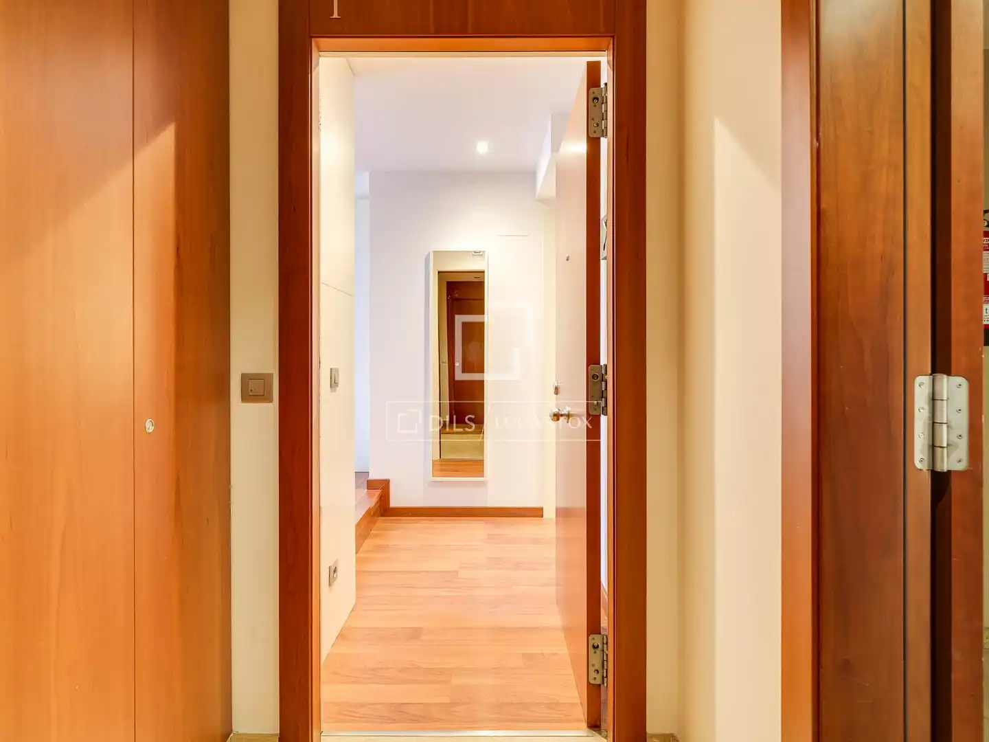 Wohnung zum Verkauf in Barcelona mit Klimaanlage, Heizung und Parkett