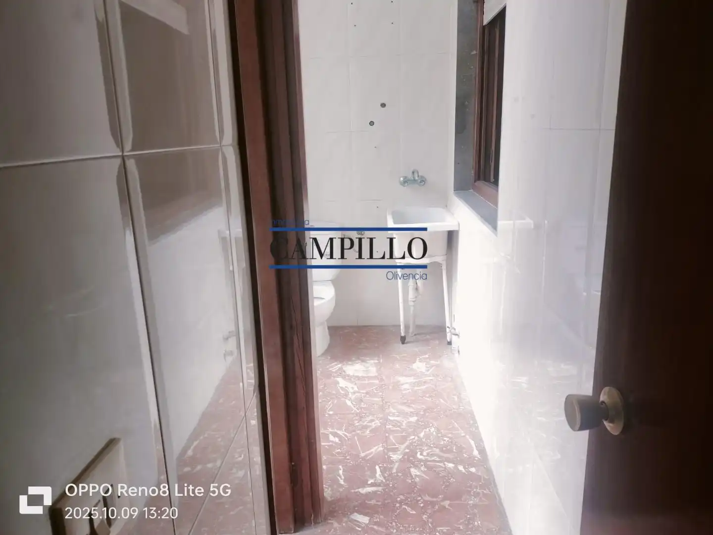 Baño de Piso en venta en Adra con Terraza