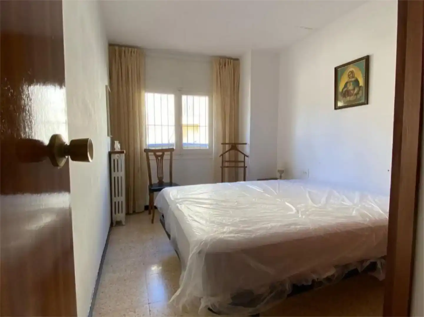Habitación de Piso en venta en Alcubilla de Avellaneda con Trastero, Amueblado y Balcón