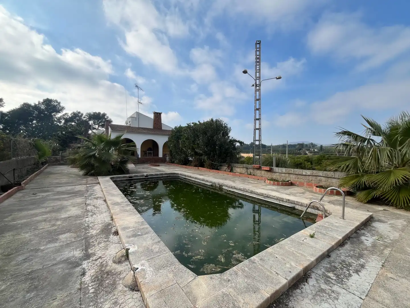 Piscina de Casa o chalet en venta en Sagunto / Sagunt con Jardín privado, Terraza y Trastero