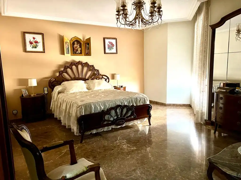 Habitación de Piso en venta en Elche / Elx