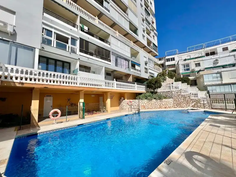 Piscina de Pis en venda en Benalmádena amb Aire condicionat, Terrassa i Piscina