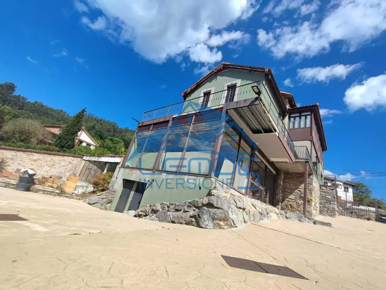 Exterior view of Houses for sale in Candamo  with Air Conditioner, Private garden and Terrace