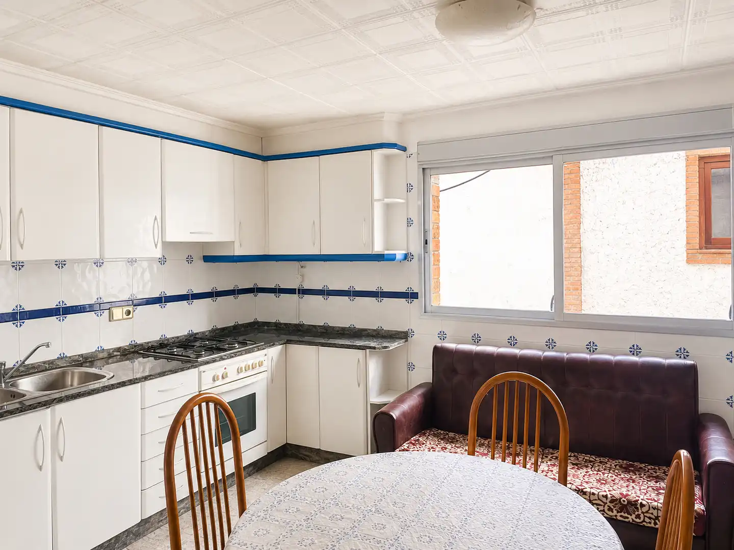 Cocina de Casa o chalet en venta en Santa Cruz de Moya con Aire acondicionado, Calefacción y Amueblado