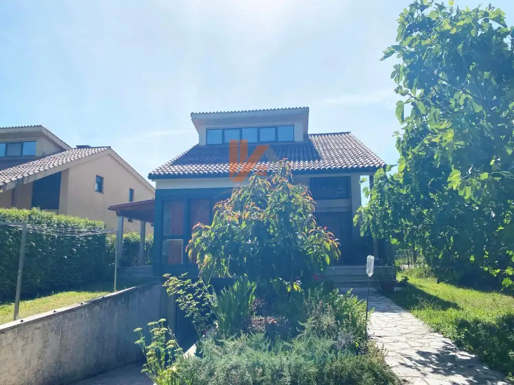 Vista exterior de Casa o chalet en venta en Teo con Jardín privado, Terraza y Piscina